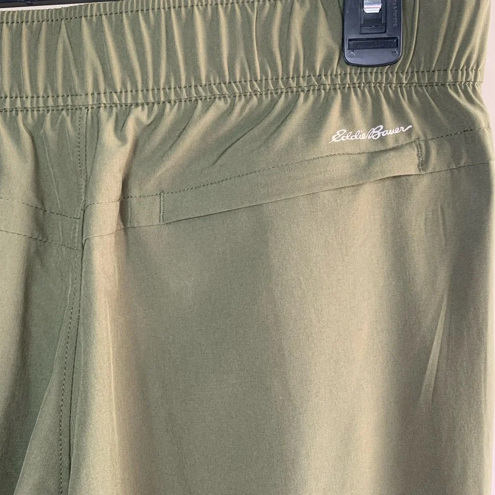 Eddie Bauer Women’s Olive Green Pants - Picture 9 of 9